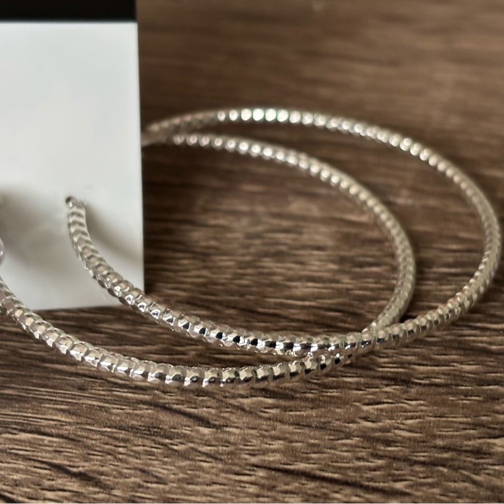 New! 3 Pairs Nine West Hoop Earrings Silver 2”-2.25” Hoops - Picture 4 of 6